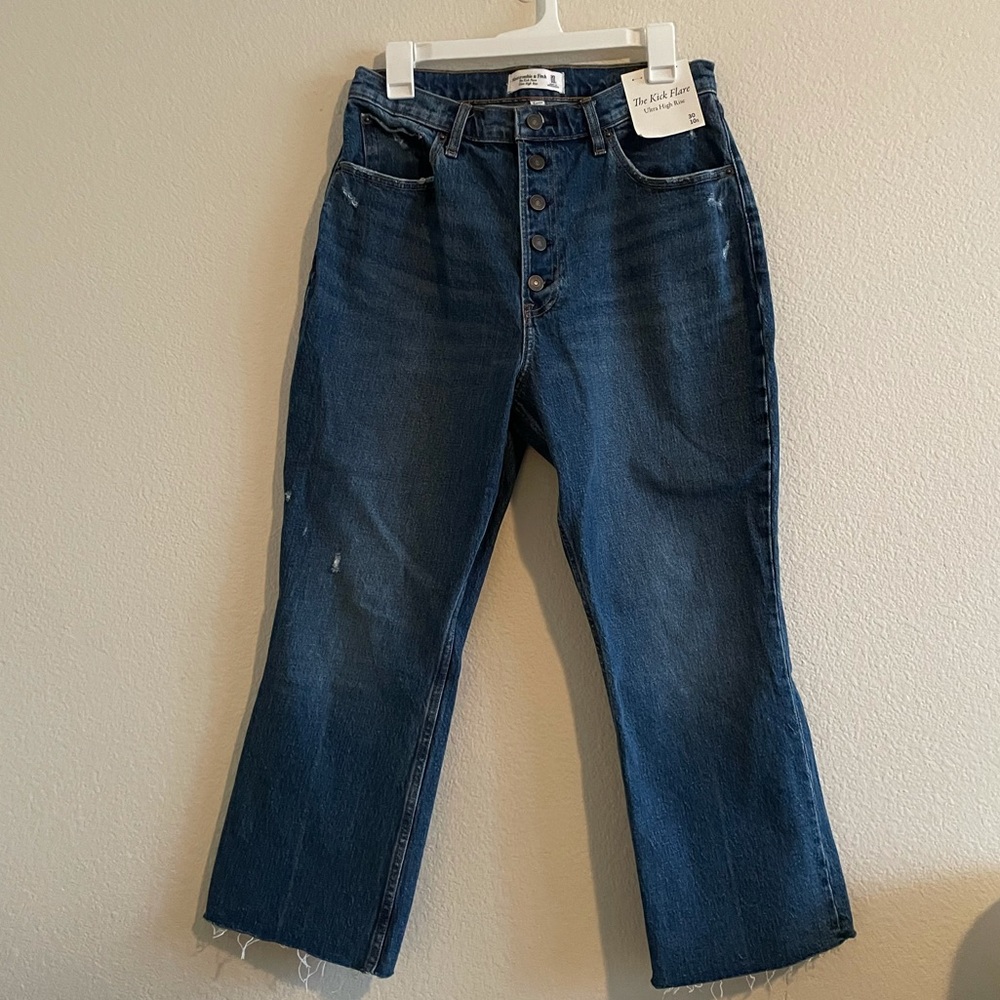 ***NWT*** Abercrombie Curve Love Jeans